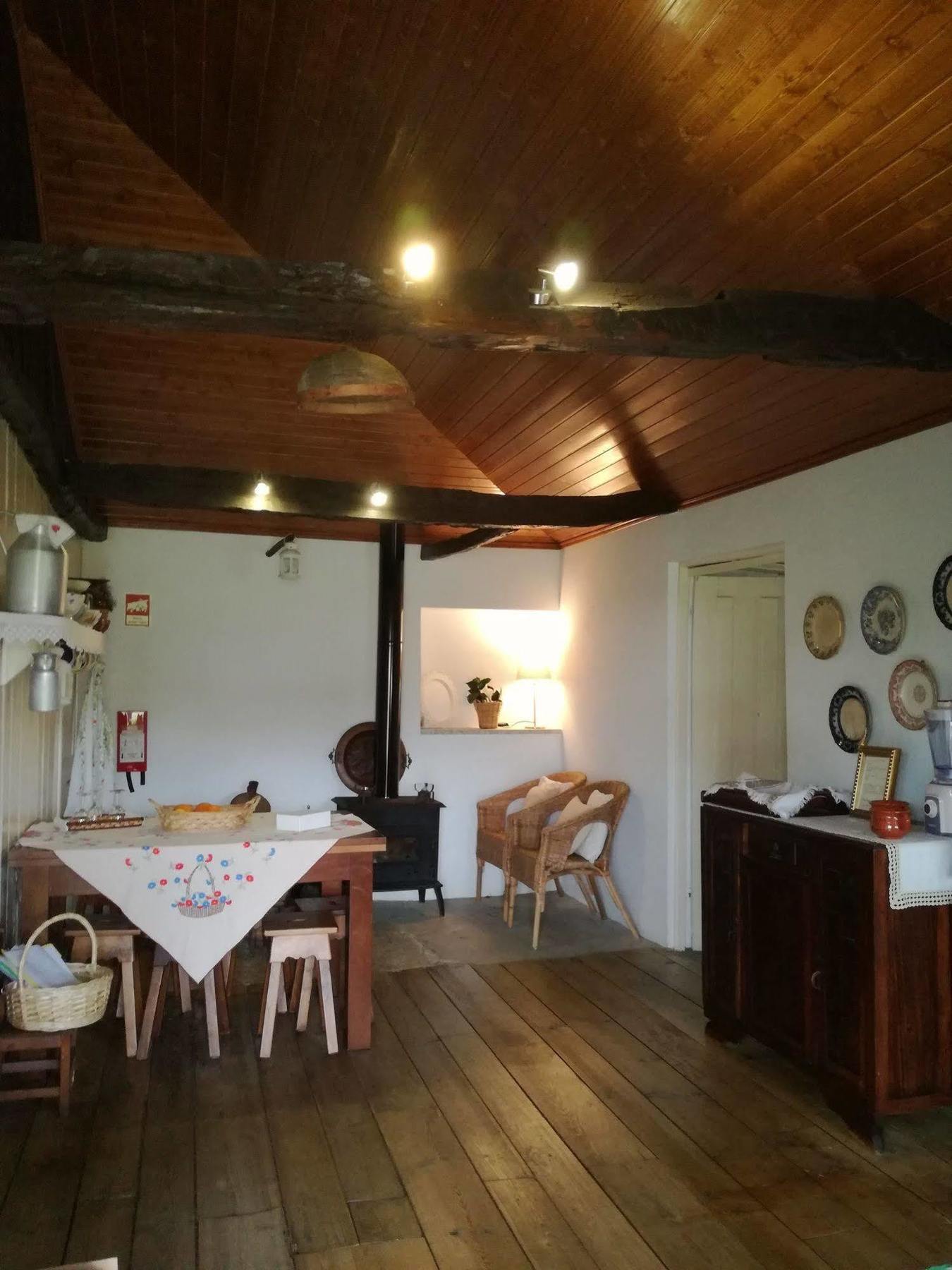 O Ze Ja Dormiu Aqui Villa Celeiros Ngoại thất bức ảnh