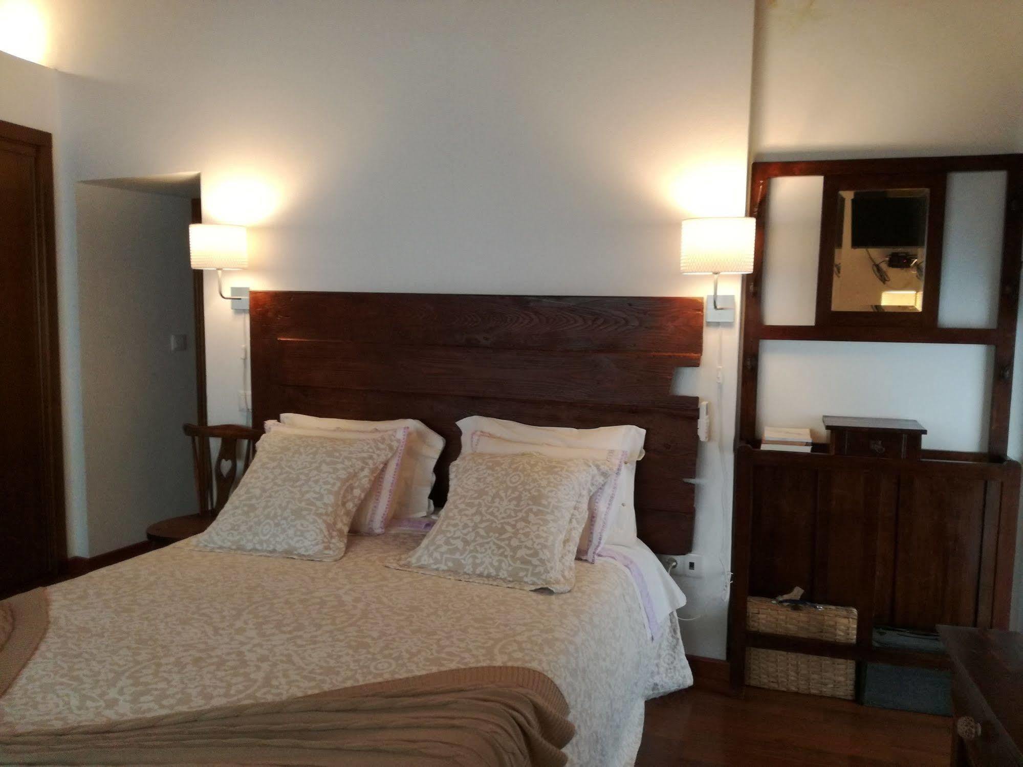 O Ze Ja Dormiu Aqui Villa Celeiros Ngoại thất bức ảnh
