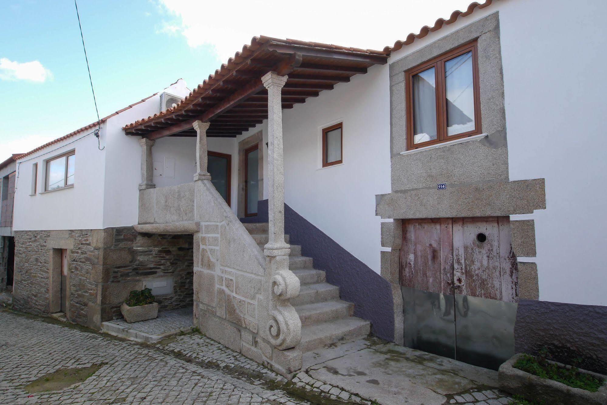O Ze Ja Dormiu Aqui Villa Celeiros Ngoại thất bức ảnh